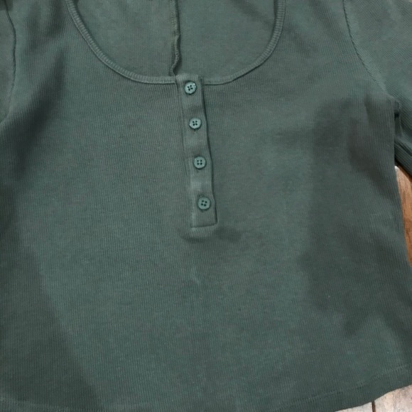 Forever 21 Green Ribbed Button Front Crop Top L - Picture 6 of 8